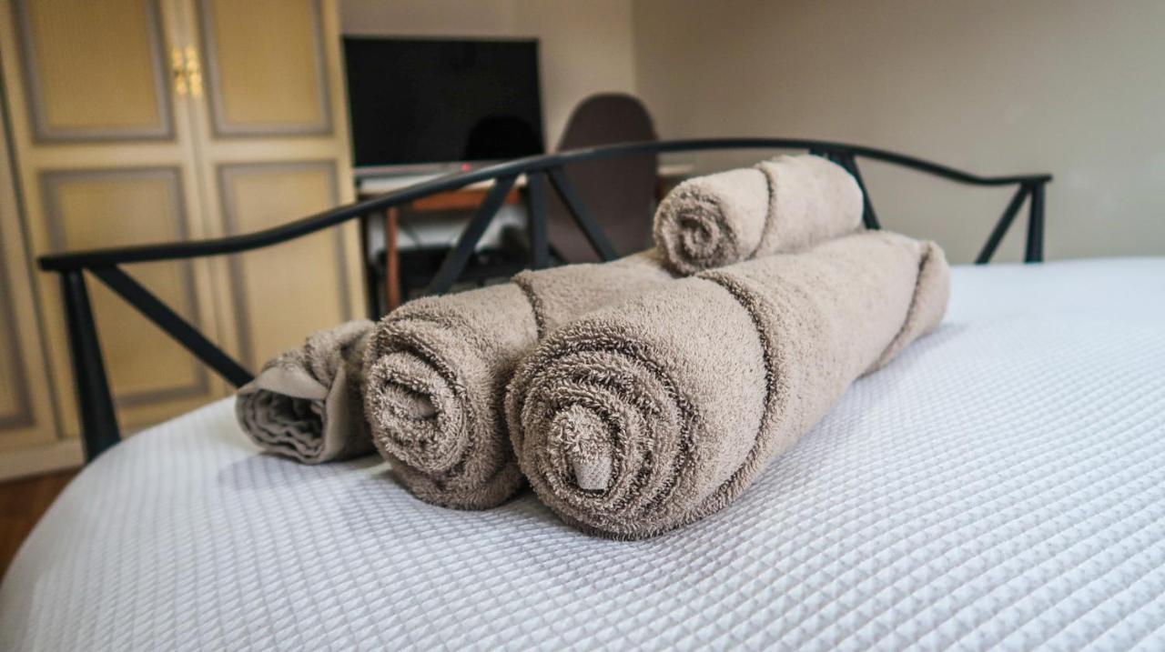 לונדון Cozy Double Room - Only Room מראה חיצוני תמונה